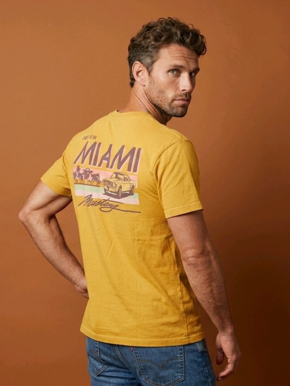 Ford Mustang "Meet Me In Miami" Retro Graphic Pocket T-Shirt - Extra Small